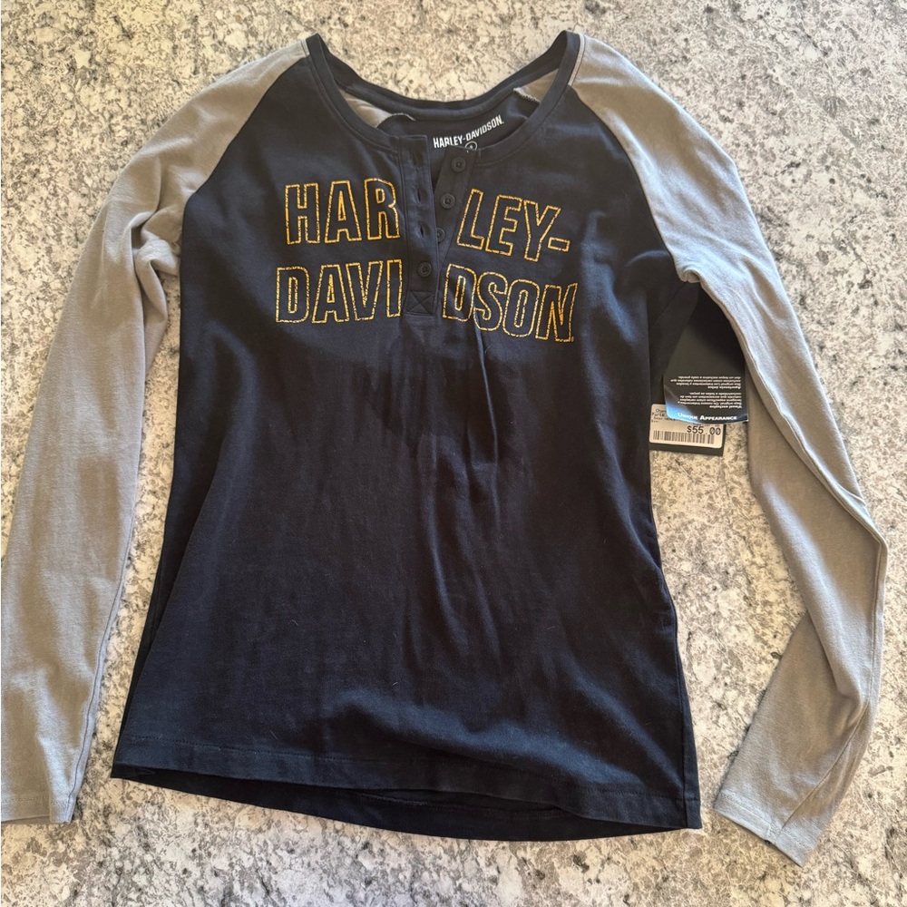 Harley-Davidson women’s Black and Gray Long Sleeve Shirt NWT